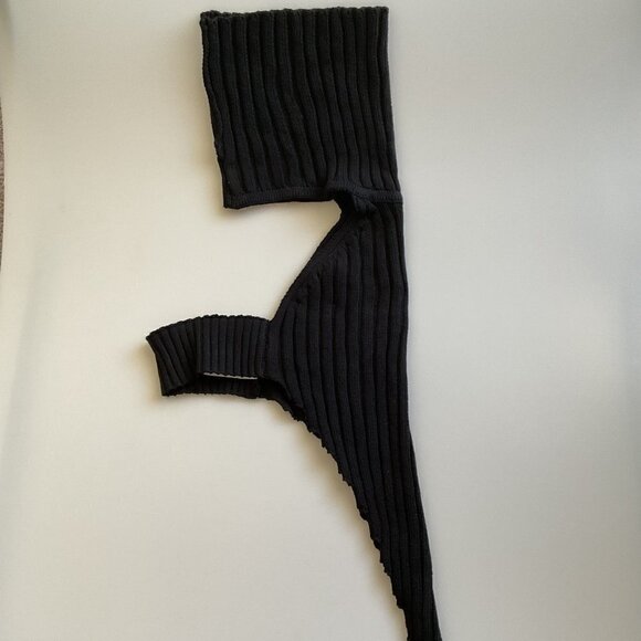 NEW BACKLESS KNIT TURTLE NECK CROP TOP - Picture 6 of 16